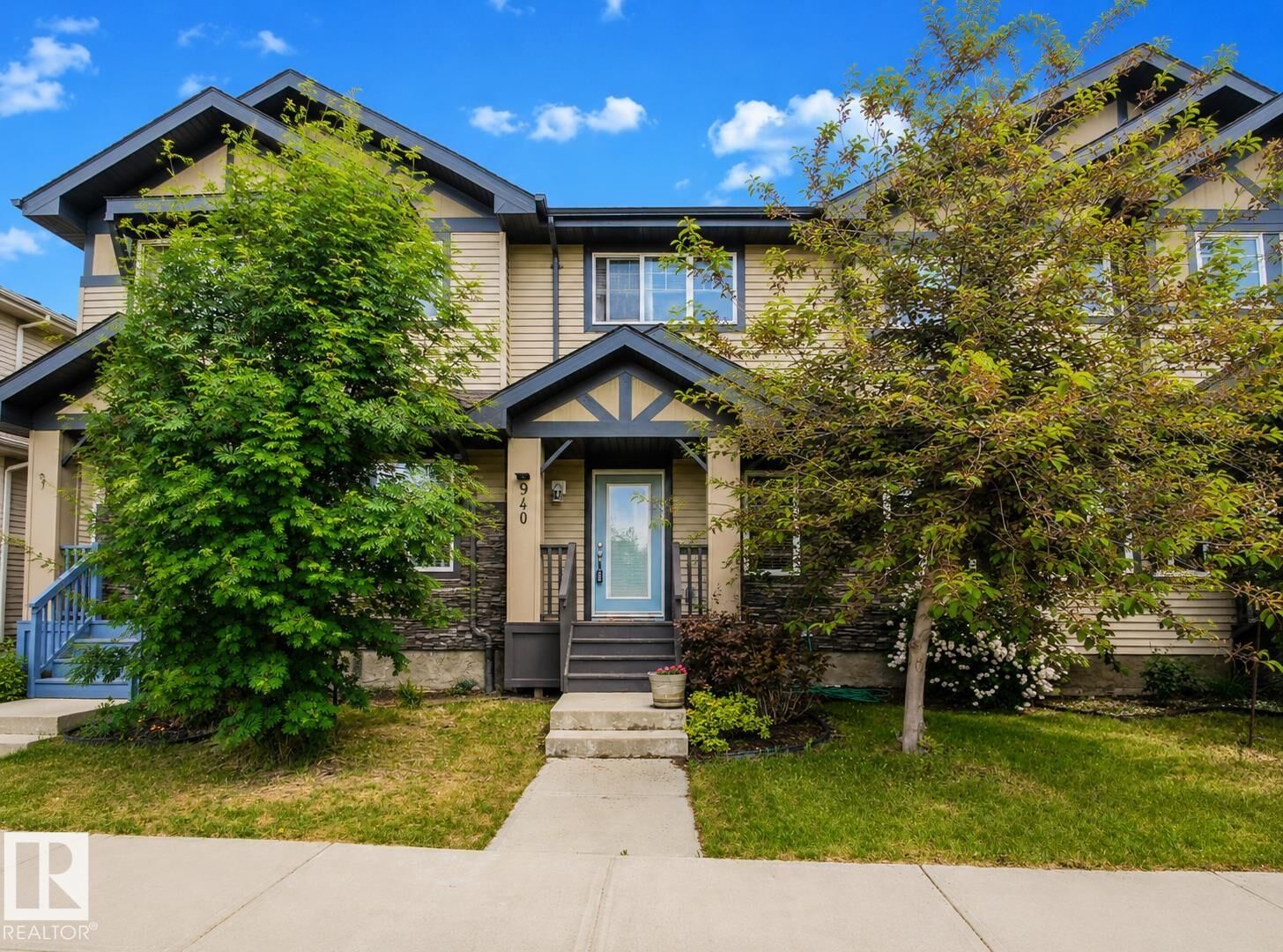 Property Photo:  940 East Gate Gate NW  AB T6M 0V4 