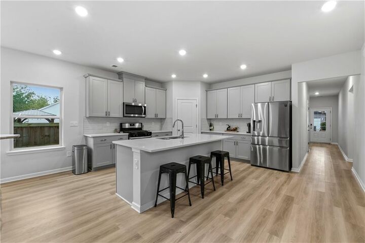 Property Photo:  661 Valdosta Drive  GA 30114 