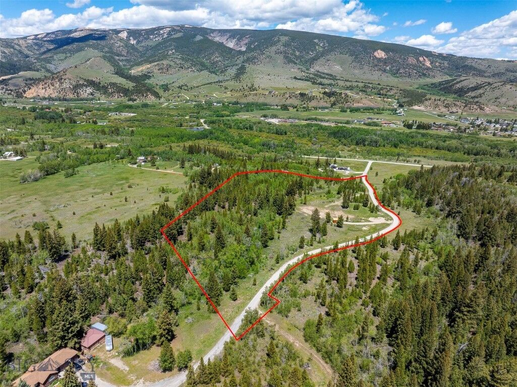 Property Photo: 168 Ravndal Road MT 59711