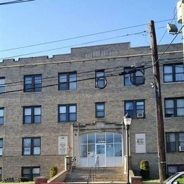 Property Photo: 1600 Maple Ave B1 NJ 07205