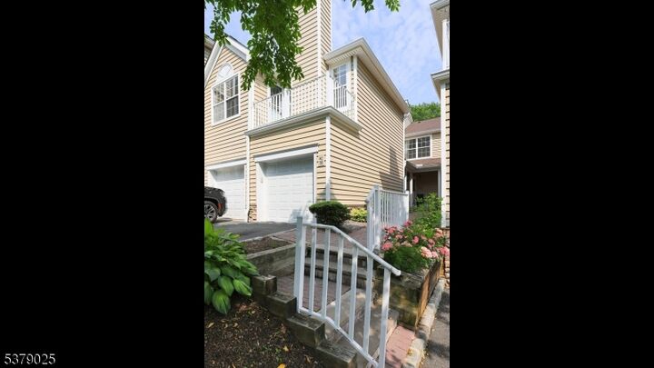 Property Photo:  40 Springholm Drive Ondo  NJ 07922 