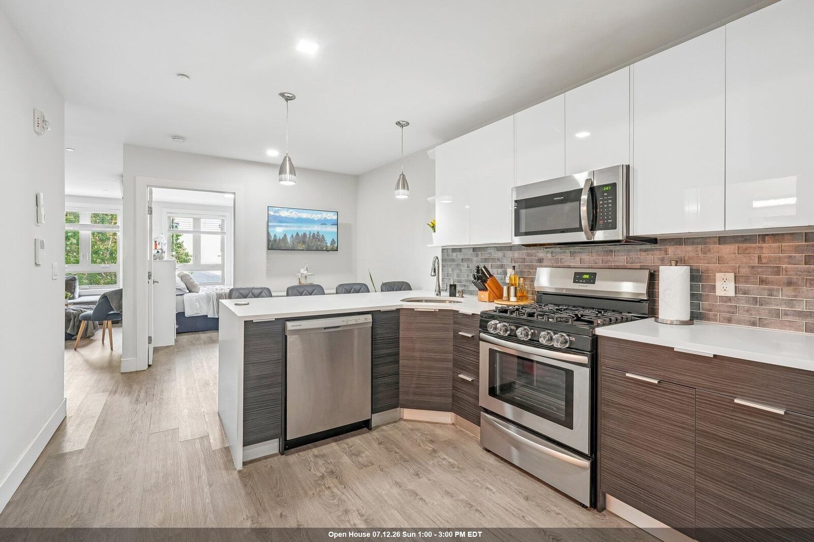 Property Photo:  62 69th St 209  NJ 07093 
