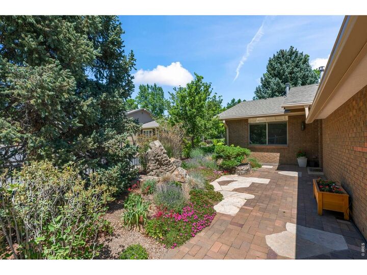 Property Photo:  4824 Briar Ridge Ct  CO 80301 