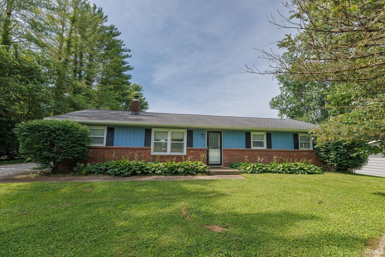 Property Photo:  2605 W Archer Lane  IN 47403 
