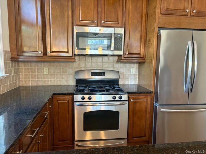 Property Photo: 101 Sheldrake Place 101-4 NY 10543