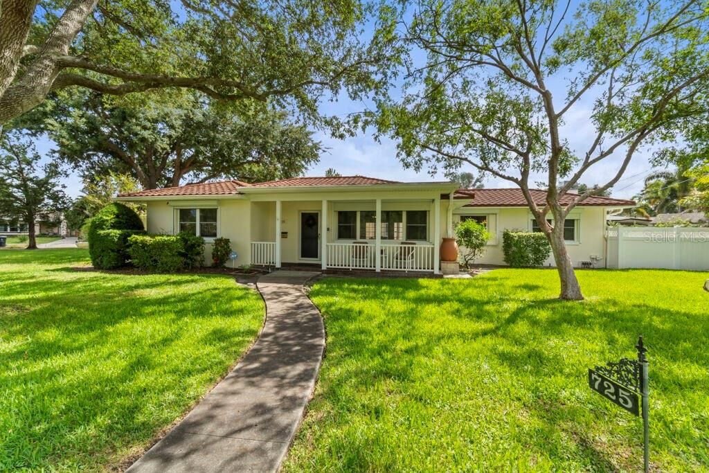 Property Photo:  725 61st Street N  FL 33710 
