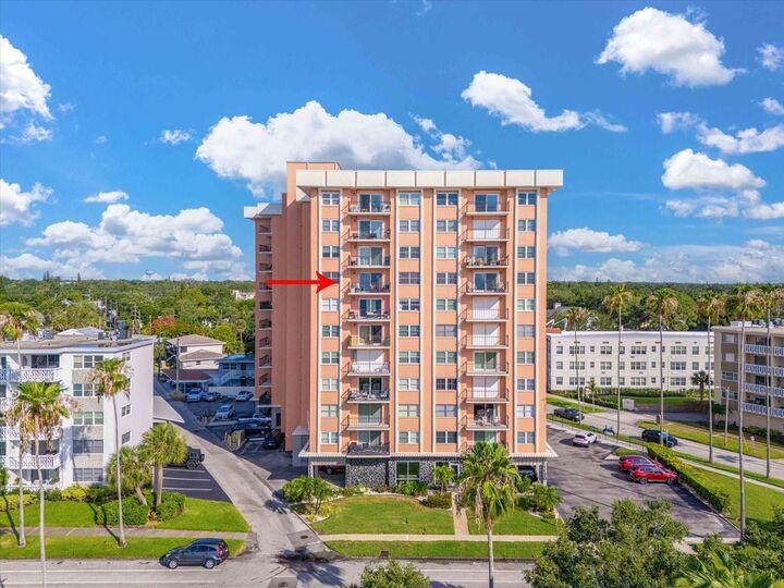 Property Photo: 1120 N Shore Drive NE 802 FL 33701