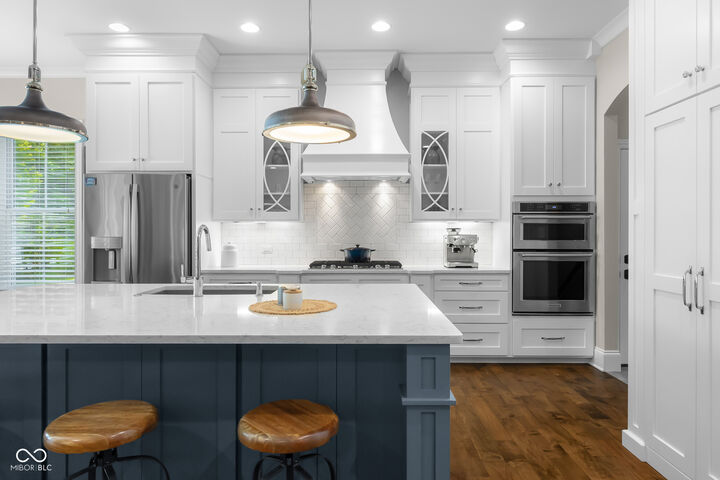 Property Photo: 2013 Deer Creek Circle IN 47201