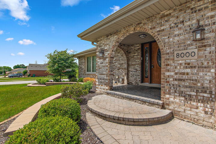 Property Photo: 8000 Binford Drive IL 60462