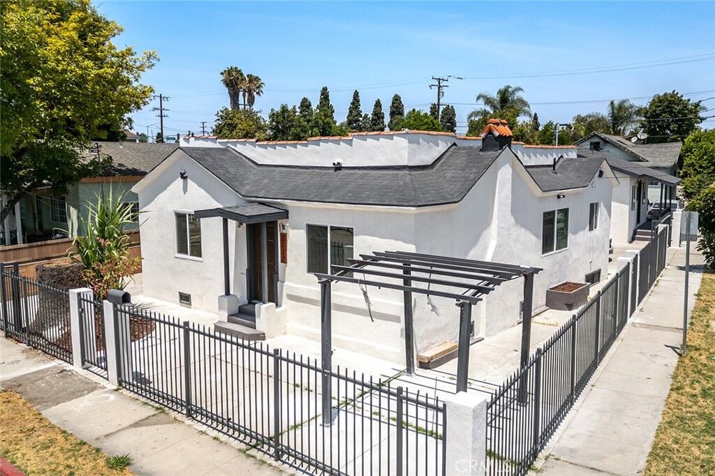 Property Photo: 13409 S Largo Avenue CA 90222