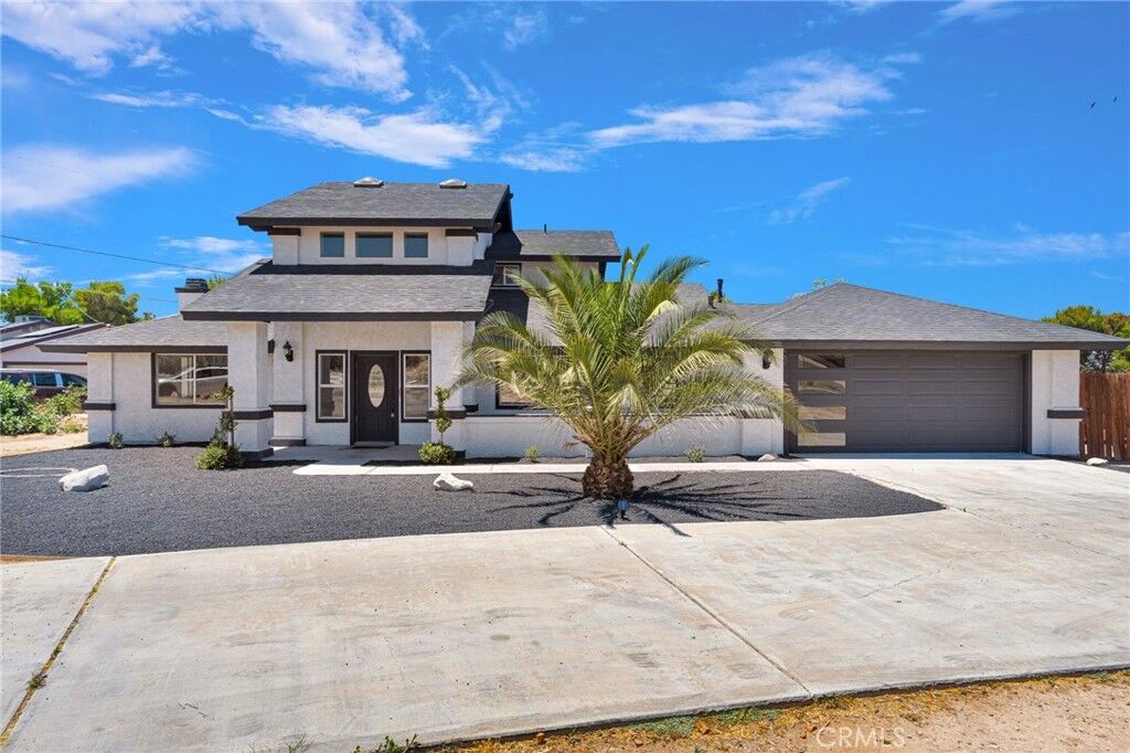 Property Photo: 14204 Tehachapi Road CA 92307