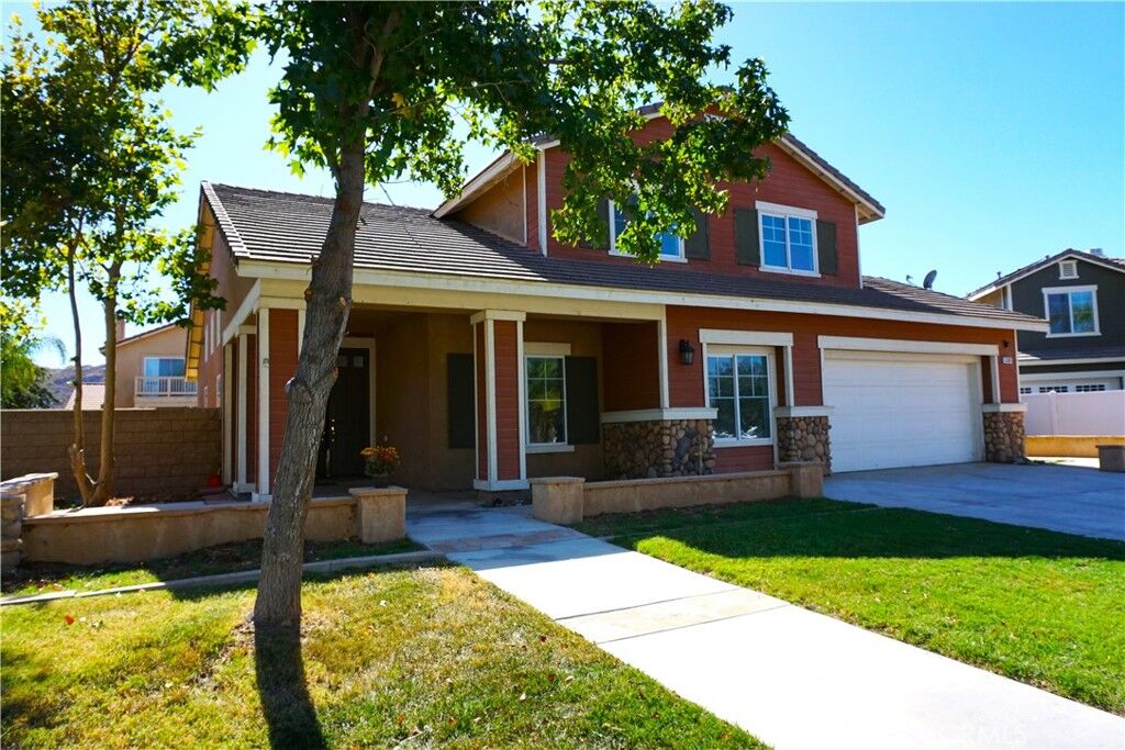 Property Photo: 5385 Satinstone CA 92545