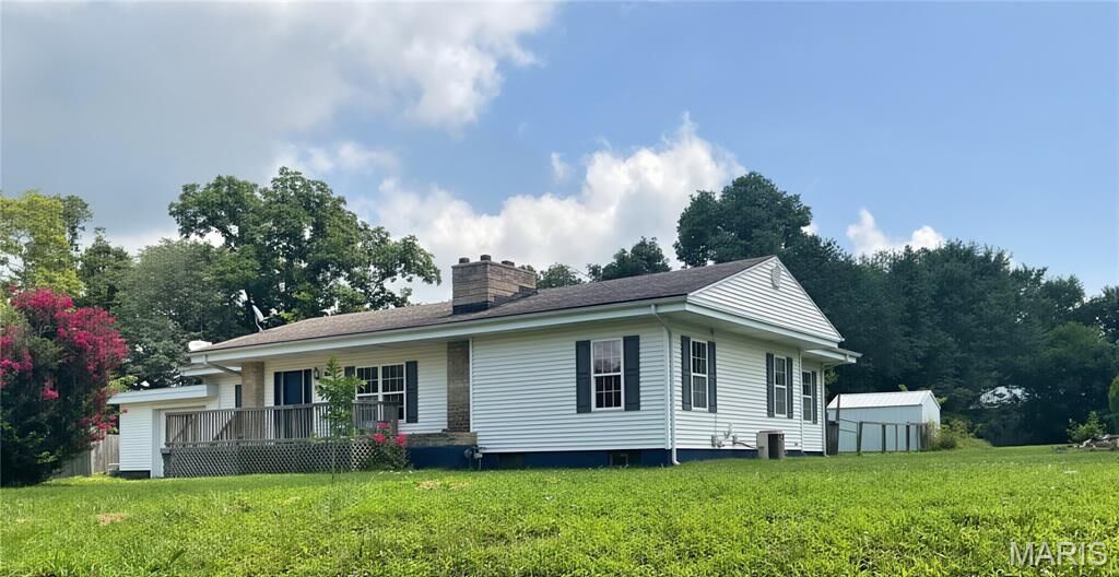 Property Photo:  607 S Wood Avenue  MO 63645 