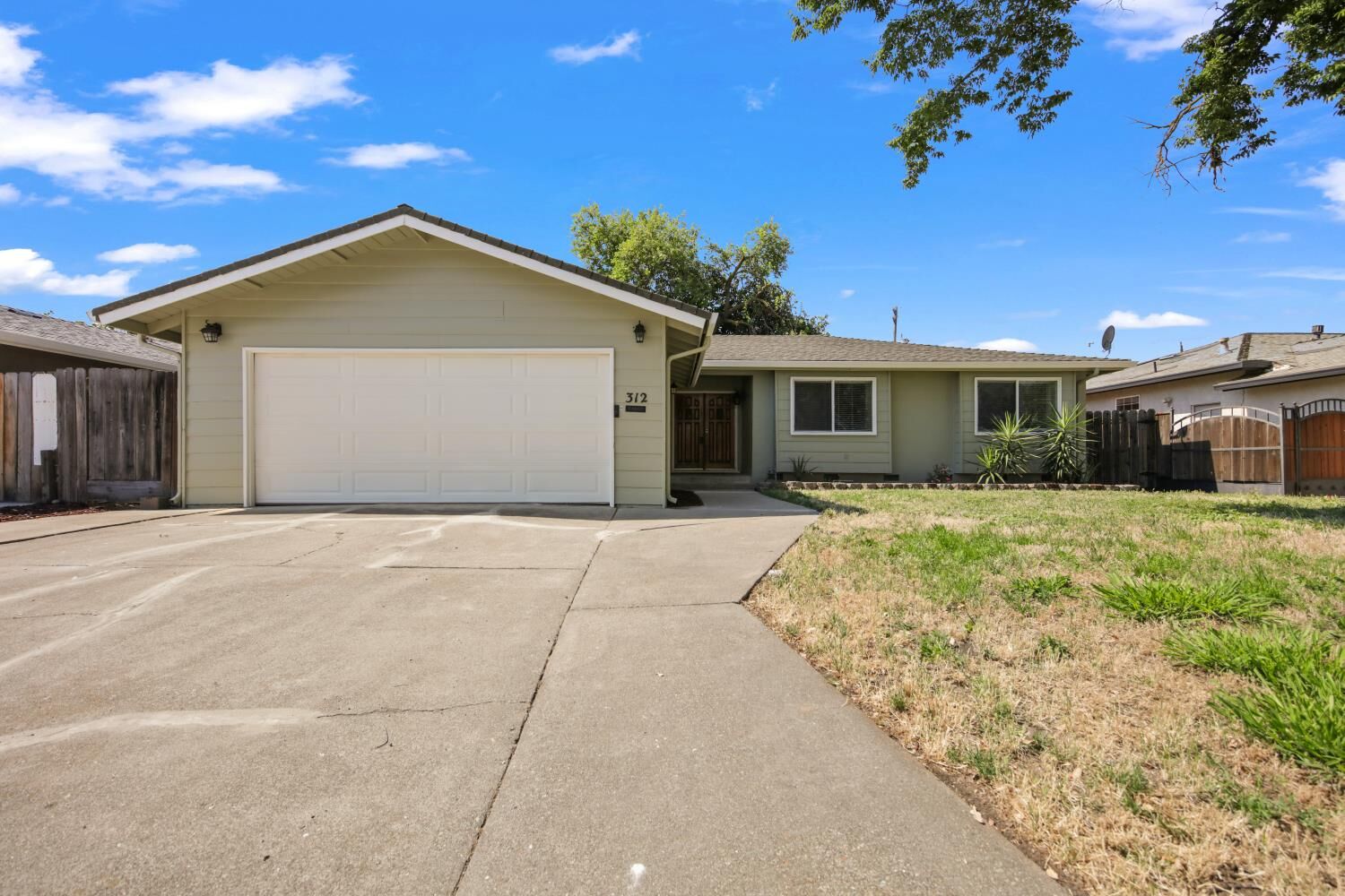 Property Photo:  312 Goya Drive  CA 95207 