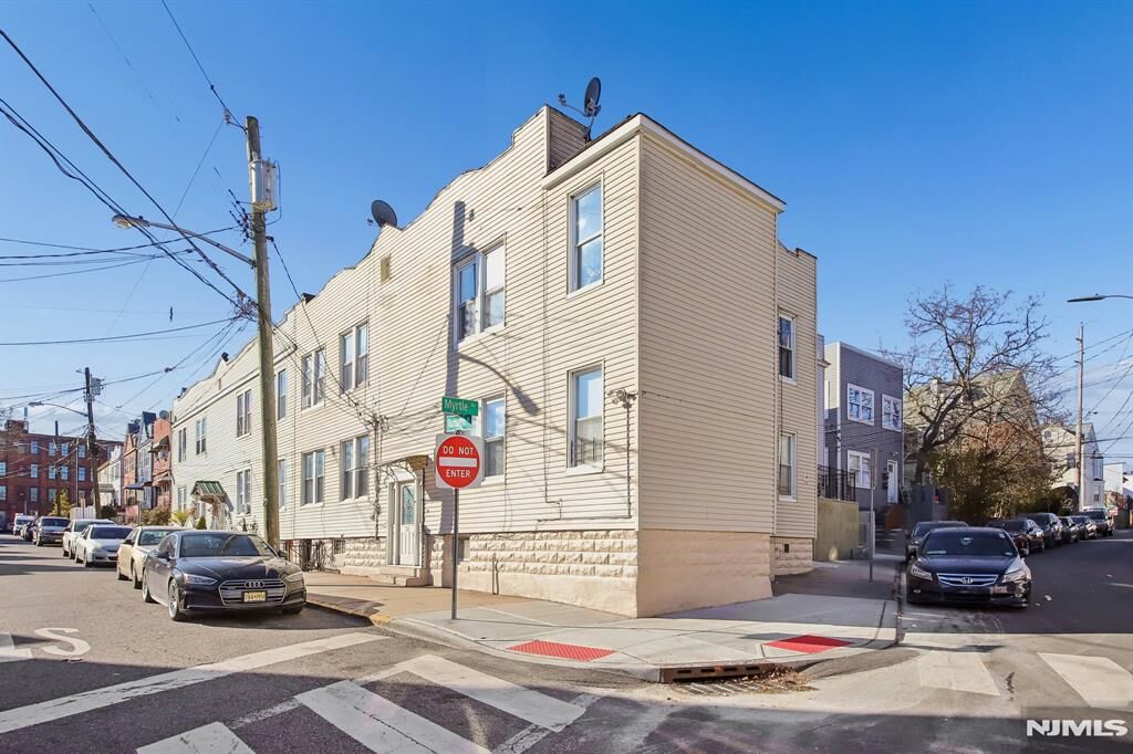Property Photo:  17 Myrtle Avenue  NJ 07305 