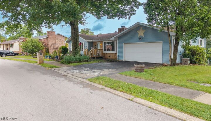 Property Photo: 329 Wakefield Drive WV 26181