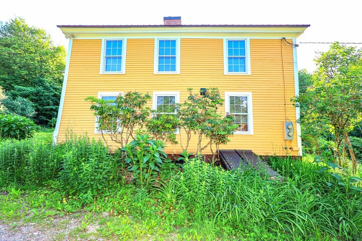 Property Photo: 107 Greenfield Road NH 03070