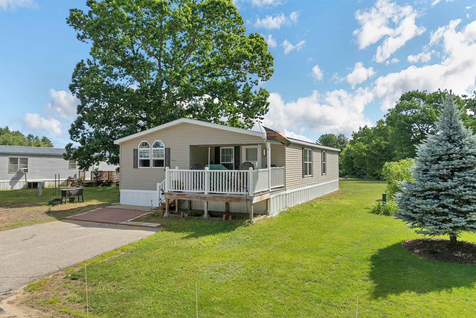 Property Photo:  41 Circle Drive  NH 03220 