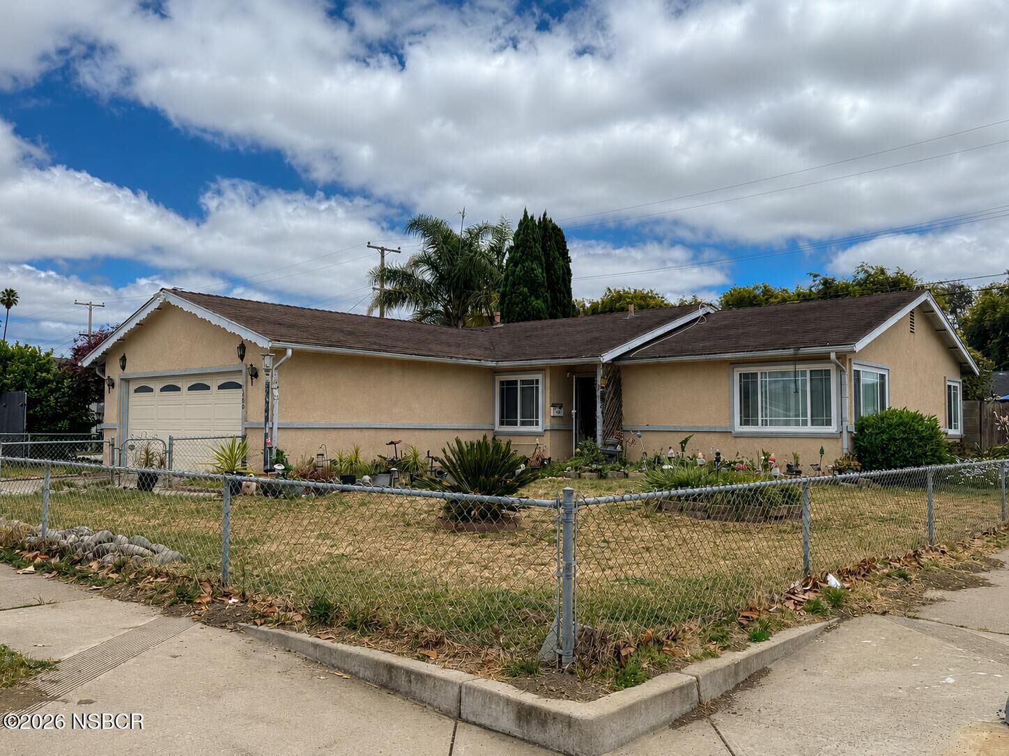 Property Photo: 1300 E Lemon Avenue CA 93436
