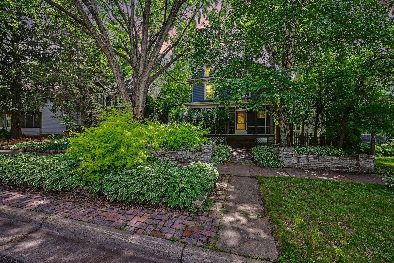 Property Photo: 2012 Iglehart Avenue MN 55104