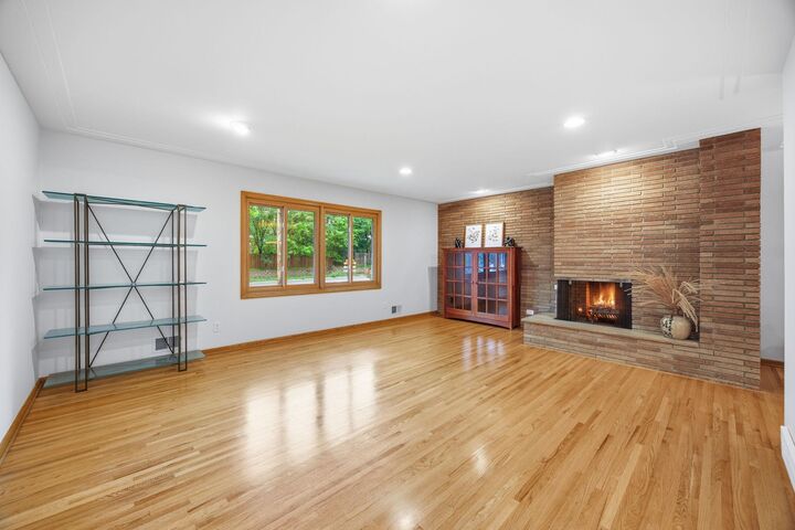 Property Photo:  3121 W 84th Street  MN 55431 