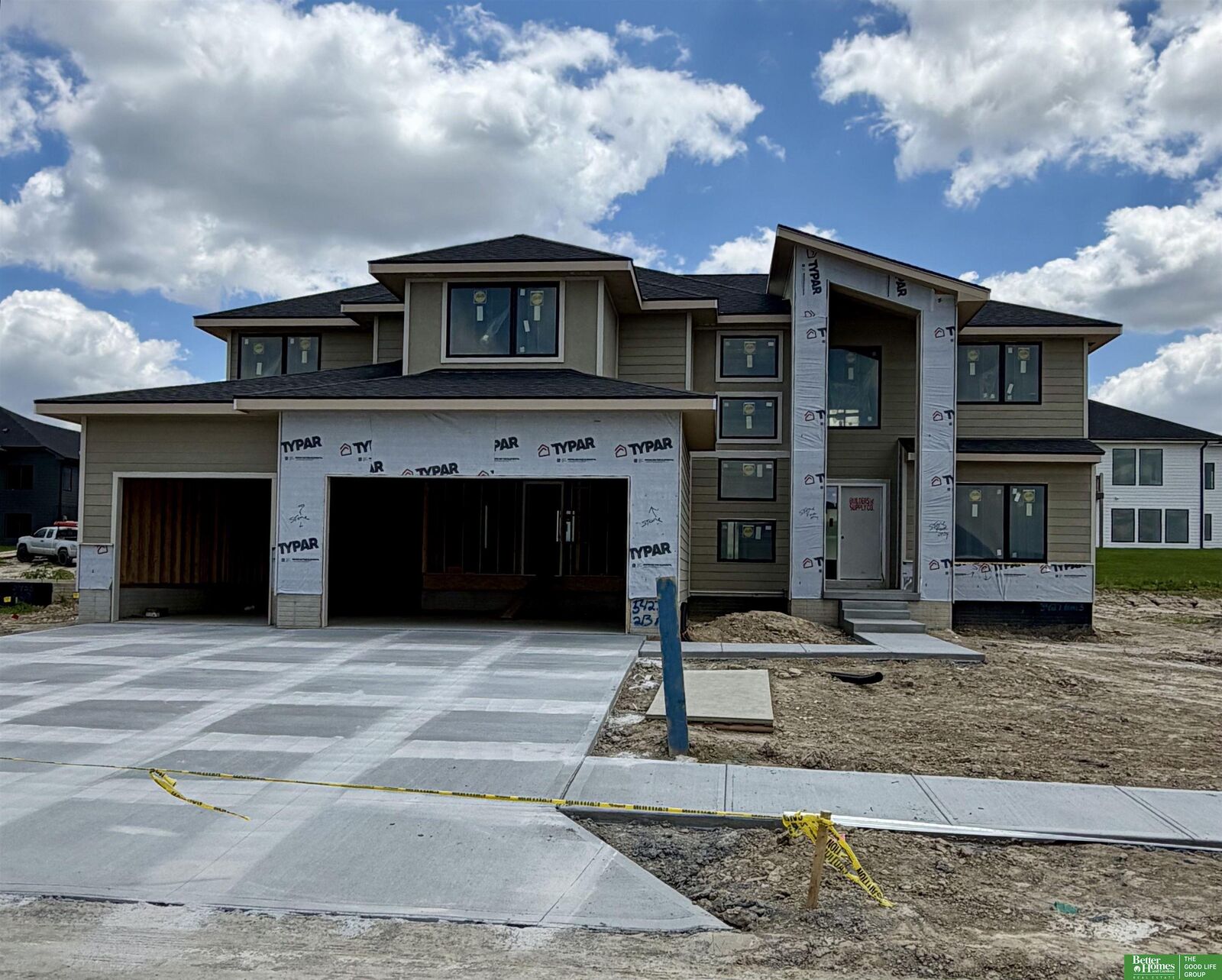 Property Photo:  5427 N 213th Avenue  NE 68022 