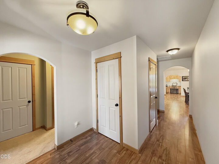 Property Photo: 2021 SW 41st Street OR 97756