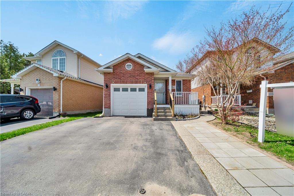 Property Photo:  347 Keewatin Avenue Main Level  ON N2B 3W2 