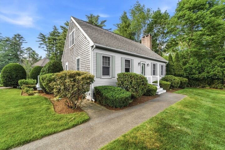 Property Photo:  536 Plymouth St  MA 02346 