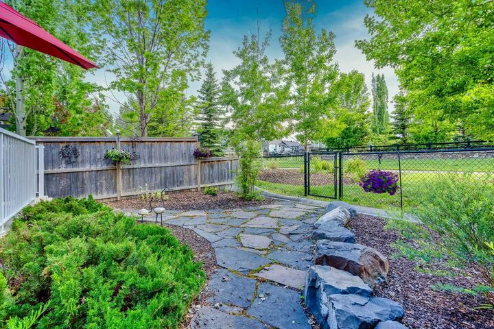 Property Photo:  67 Silverado Ridge Crescent SW  AB T2X 0J8 