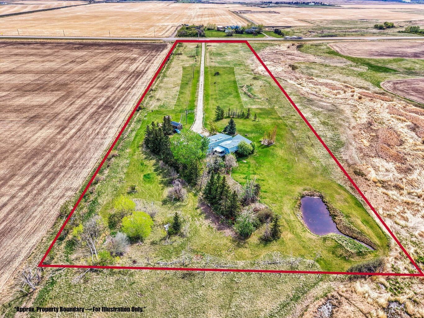 Property Photo: 222082 Highway 817 AB T0J 0M0