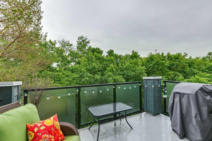Property Photo:  30 Sierra Morena Mews SW 412  AB T3H 3K7 