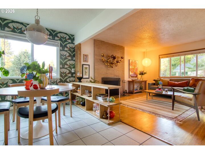 Property Photo: 6843 N Swift St OR 97203