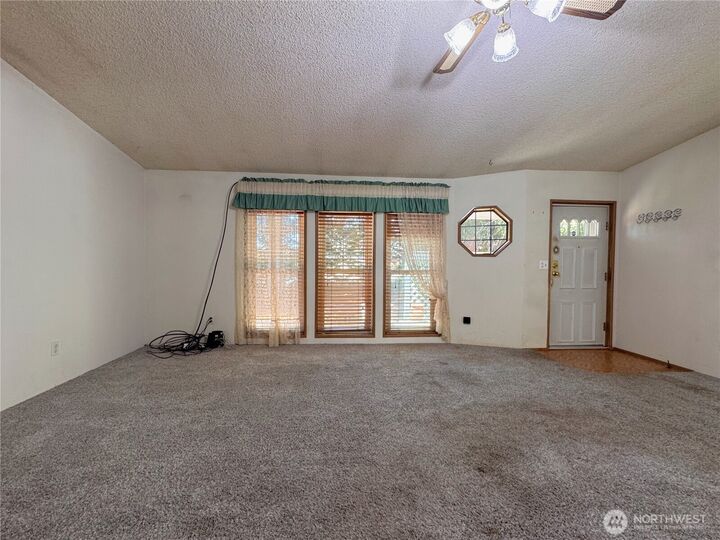 Property Photo:  21621  186th Street E  WA 98360 