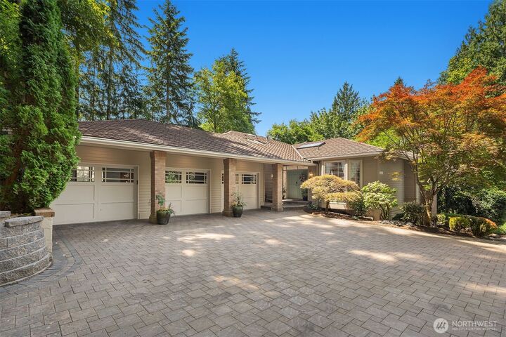 Property Photo:  3816  140th Avenue NE  WA 98005 