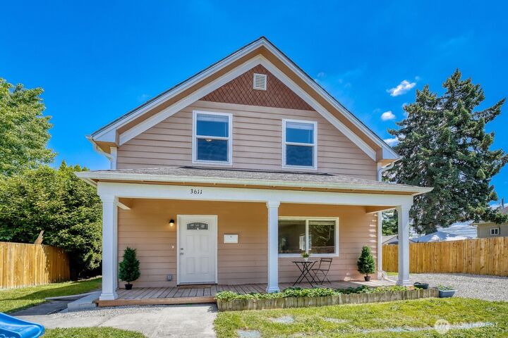Property Photo:  3611 E I Street  WA 98404 