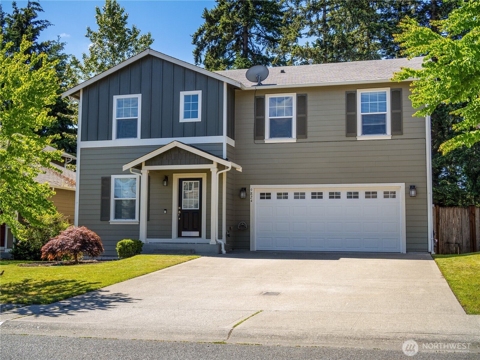 Property Photo:  9824  198th Street E  WA 98338 