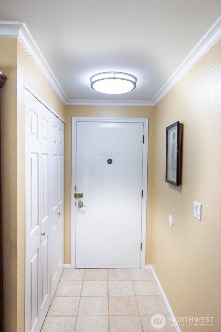 Property Photo:  1539  22nd Street NE 1539  WA 98002 