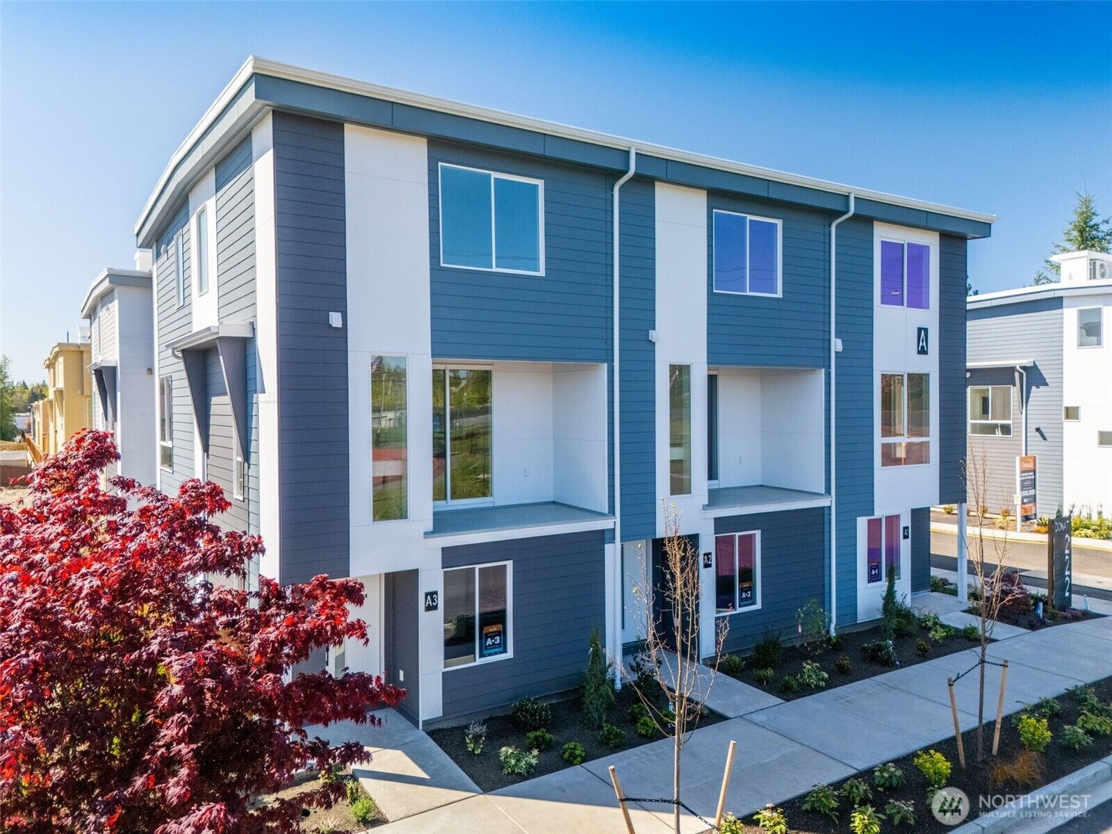 Property Photo:  222  124th Street SW C3  WA 98204 