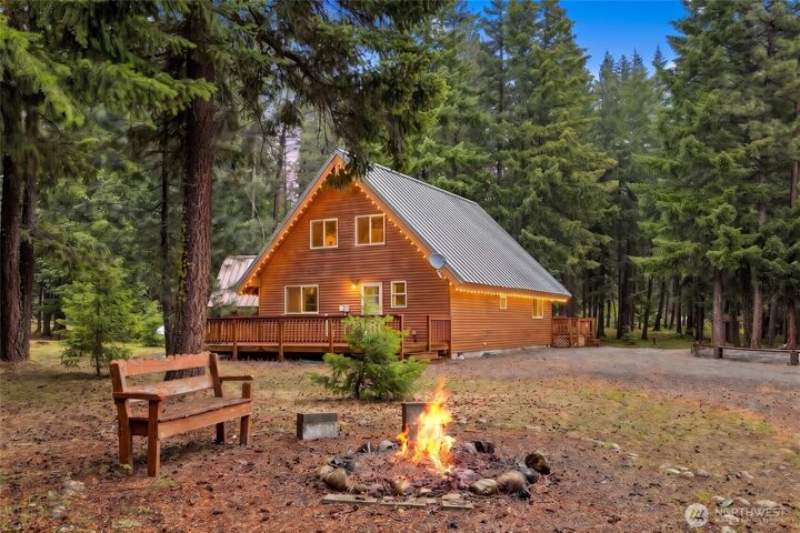 Property Photo: 420 Vinegar Bend Road WA 98940