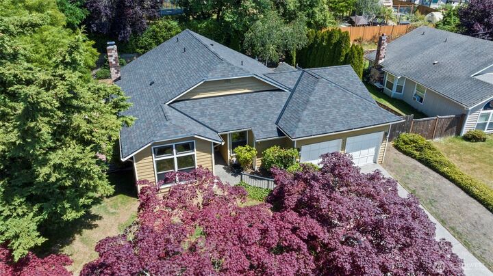 Property Photo:  4929  Enetai Avenue NE  WA 98422 