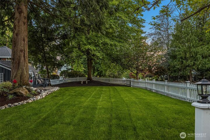Property Photo:  20603 NE 37th Way  WA 98074 