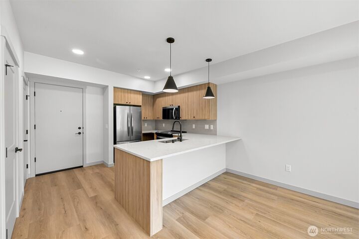 Property Photo:  820 N State Street 606  WA 98225 