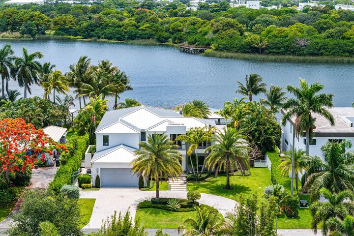 Property Photo:  1508 Lake Drive  FL 33444 