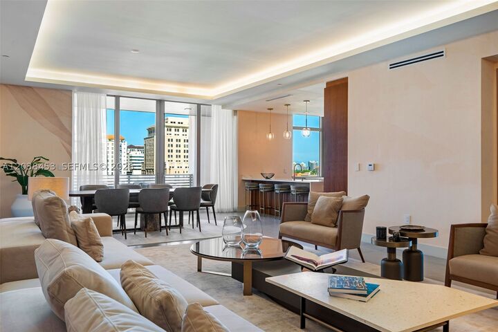 Property Photo:  515 Valencia Ave 802  FL 33134 