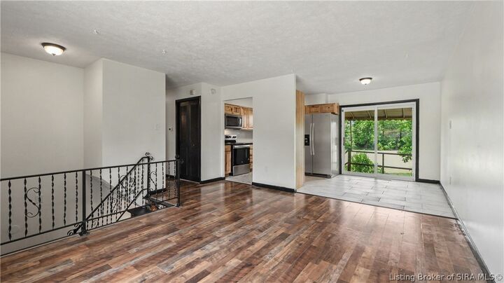 Property Photo:  619 Mockingbird Drive  IN 47130 