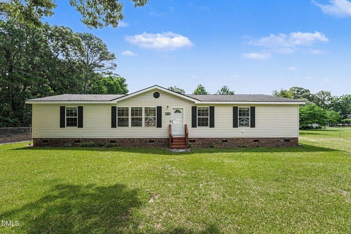 Property Photo:  694 John Lee Road  NC 28334 