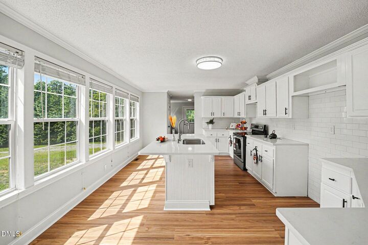 Property Photo:  694 John Lee Road  NC 28334 