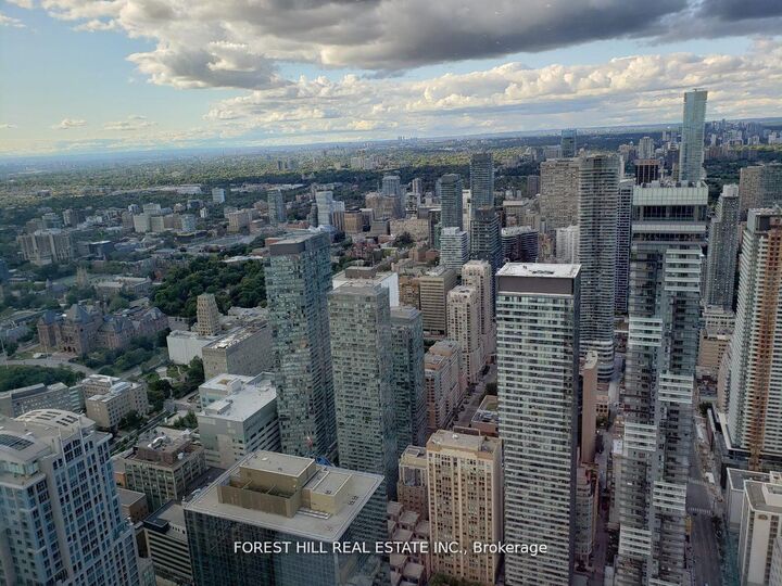 Property Photo: 388 Yonge Street 7401 ON M5B 0A4