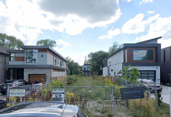 755 Montbeck Crescent — photo 1